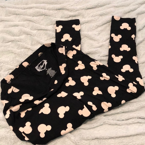 torrid Pants - Torrid Size 1 Disney leggings. NWOT